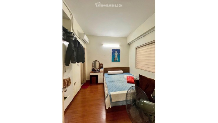 Chính chủ cần bán căn hộ 2 ngủ hướng Nam view thoáng, full nội thất mới tại KDT Thanh Hà Cienco 5