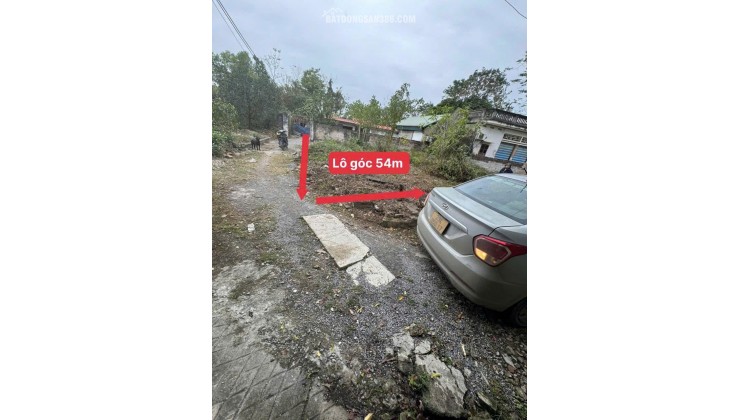 Bán lô đất góc đẹp 2 mặt tiền tại Quế Sơn, Tân Ước – đường ô tô đỗ cửa, giá chỉ 49 triệu/m²