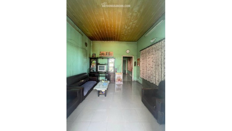 Bể Nợ Cần Bán Nhà 130m2 Đường Tân Xuân 5, Hóc Môn giá 700 Triệu, có Sổ Hồng Riêng.