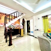 NHÀ 4 TẦNG ĐÚC - 91m2 NỞ HẬU ĐẸP - GÍA 11 TỶ BỚT LỘC -HẺM XE HƠI P12 BÌNH THẠNH