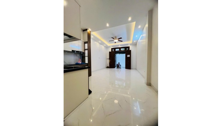 Bán nhà Lạc Long Quân, Xuân La, Tây Hồ, Hà Nội gấp