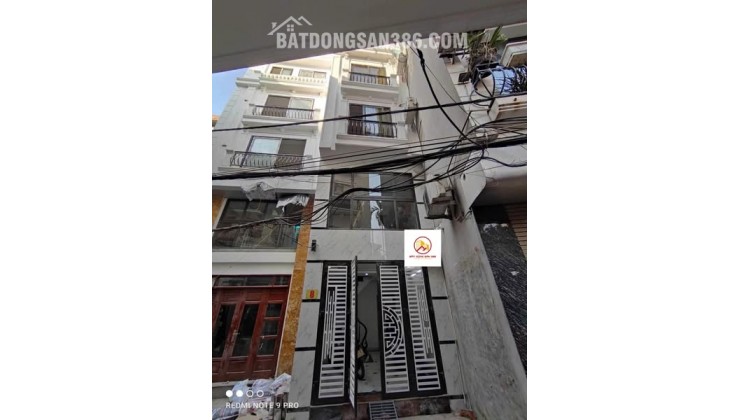 Bán Nhà Dòng Tiền Vũ Tông Phan 5 Tầng 1 Tum 9 Phòng Khép Kín ( Ô Tô)