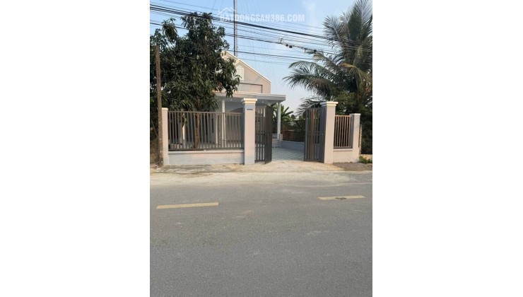 Cần bán gấp căn nhà cấp 4 ở Đ. Bàu Tre , Củ Chi 120m2 SHR giá 680 triệu