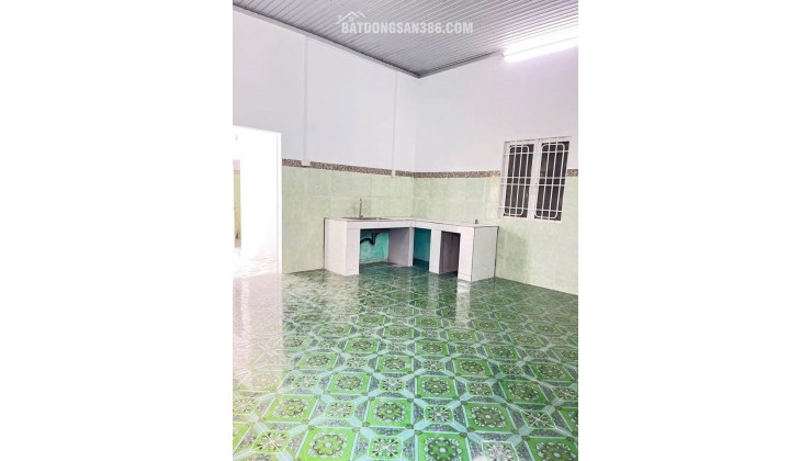 Gấp Gấp ! bán lẹ căn nhà cấp 4 ở Đ. Suối Lội , Tân Thông Hội 100m2 SHR giá 650tr