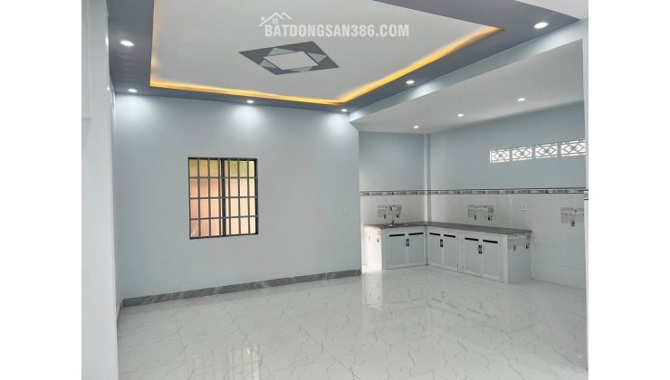 Cần bán gấp căn nhà cấp 4 ở Đ. Bàu Tre , Củ Chi 120m2 SHR giá 680 triệu