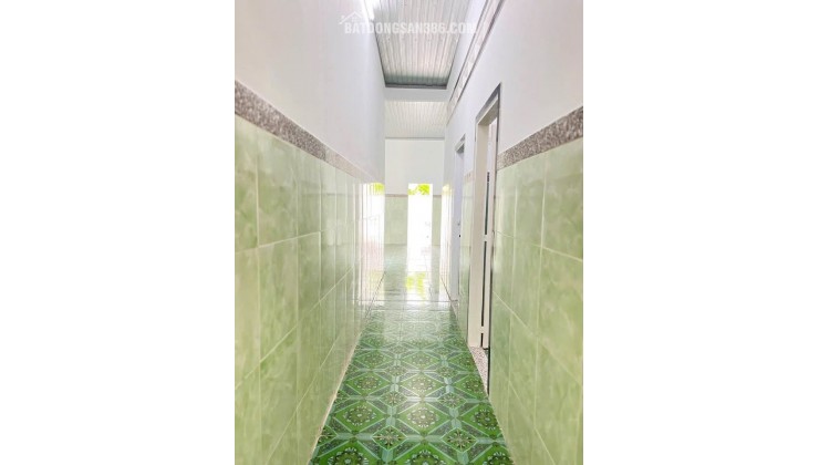 Gấp Gấp ! bán lẹ căn nhà cấp 4 ở Đ. Suối Lội , Tân Thông Hội 100m2 SHR giá 650tr