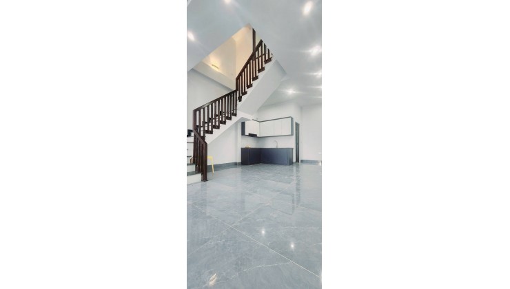 BÁN NHÀ 3 TẦNG GẦN VIMHOMES STAR CITY. VIEW SÔNG MÁT MẺ. Ô TÔ VÀO NHÀ.Gần ĐL HÙNG VƯƠNG