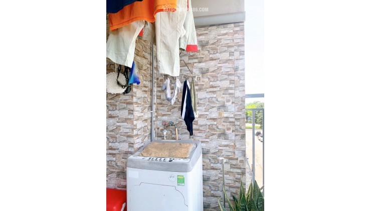 Chính chủ cần bán căn hộ 2 ngủ rộng 72m, view thoáng cực đẹp tại KDT Thanh Hà Cienco 5
