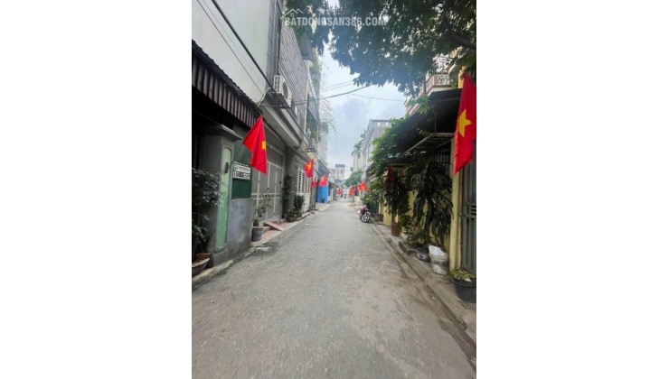 CHÍNH CHỦ BÁN NHÀ PHỐ KẺ TẠNH LONG BIÊN 41M2, SỔ ĐỎ, CHỈ 7,2 TỶ. LH:0347126666