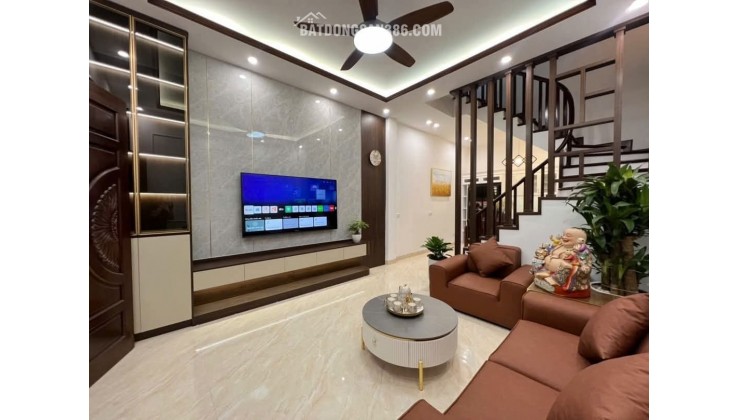 HƠN 7 TỶ NHÀ HOÀNG MAI SIÊU ĐẸP - FULL NỘI THẤT - GẦN PHỐ GẦN Ô TÔ GẦN HỒ - TƯƠNG LAI QH CỰC ĐẸP - MUA Ở HOẶC ĐẦU TƯ GIỮ TIỀN QUÁ OKE