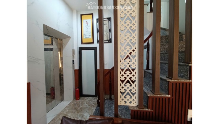 Bán nhà phố Hoàng Đạo Thành, phân lô ôtô đỗ cửa, 34m² 6tầng thang máy, sổ đỏ hoa hậu