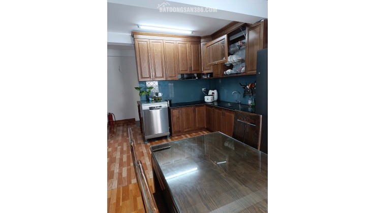 Bán nhà phố Hoàng Đạo Thành, phân lô ôtô đỗ cửa, 34m² 6tầng thang máy, sổ đỏ hoa hậu