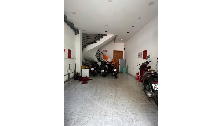 VIP HÀNG XANH- BÌNH THẠNH-HẺM XE TẢI- 52M-5 TẦNG- 4.2x12- nhỉnh 11 T