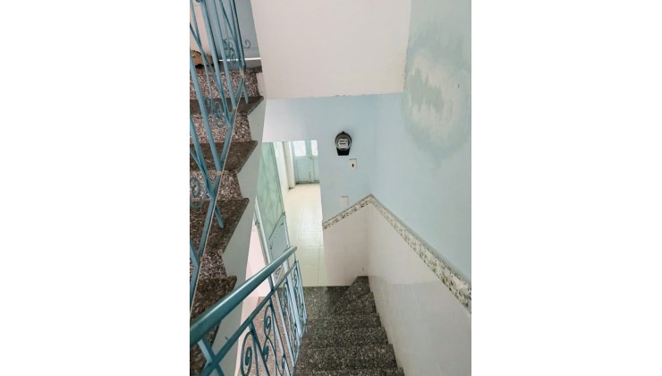 Ngay Chợ Bà Chiểu- Mặt tiền Diên Hồng- 30M- 5 tầng- 6PN- hẻm xe tải đẹp- 5.75T
