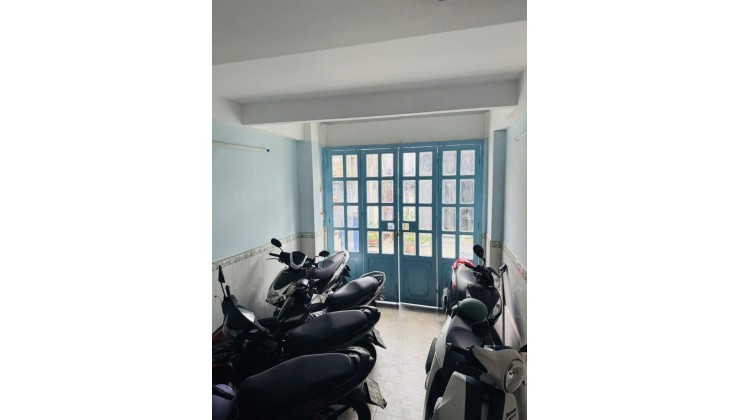 Ngay Chợ Bà Chiểu- Mặt tiền Diên Hồng- 30M- 5 tầng- 6PN- hẻm xe tải đẹp- 5.75T