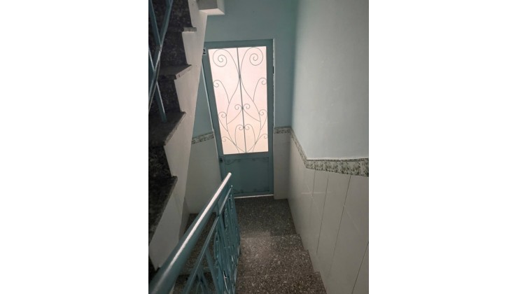 Ngay Chợ Bà Chiểu- Mặt tiền Diên Hồng- 30M- 5 tầng- 6PN- hẻm xe tải đẹp- 5.75T