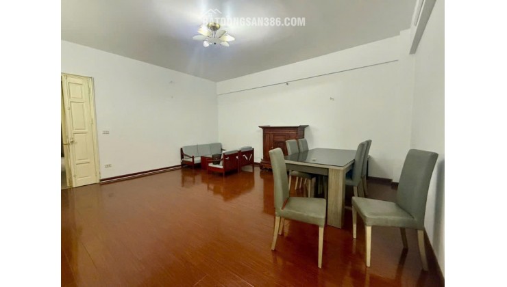 Cho thuê căn hộ 1204 CT4-5 Yên Hoà – Cầu Giấy, mặt đường Dương Đình Nghệ, 13 triệu/tháng