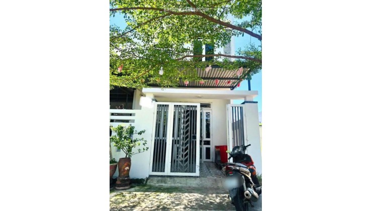 Bán Gấp Nhà Đ.Giác Đạo-Hóc Môn.DT 92,9m2.Gía 650 Triệu-SHR.Bao Phí. LH 0796666342