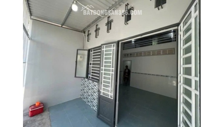 Làm ăn thua lỗ bán nhà 111m2 có SHR Giá 690tr gần BVXA Xã tân phú trung Củ Chi !