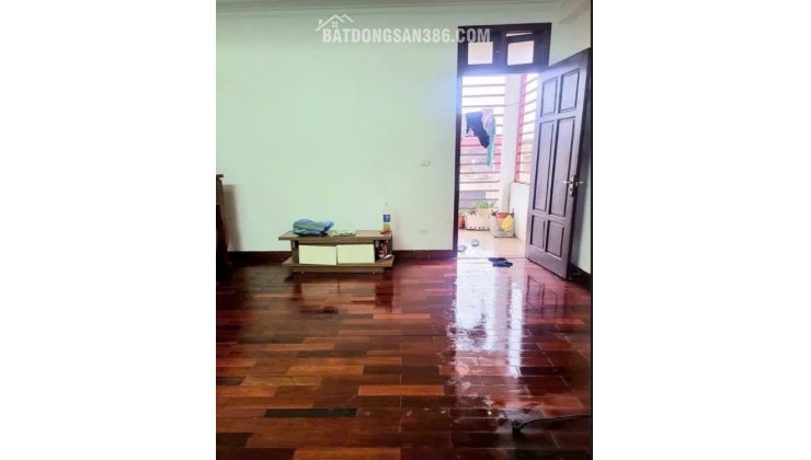 ** Cần bán nhà phan đình giót 41m2, 5 tầng ,MT 4.9m ** giá chỉ nhỉnh 9 tỷ.