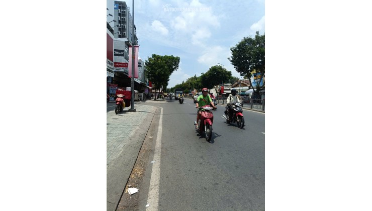 CHO THUÊ MẶT BẰNG SIÊU ĐẸP TẠI PHƯỜNG 17 QUẬN GÒ VẤP, DT 600M2 CHỈ 100TR/TH. LH:0868444679.