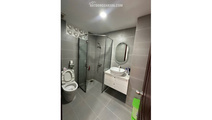 Cho thuê tầng trệt văn phòng – 2 phòng riêng – Bao điện nước – Giá từ 8 triệu/tháng