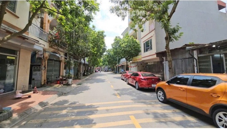 CHÍNH CHỦ BÁN NHÀ PHỐ KẺ TẠNH LONG BIÊN 41M2, SỔ ĐỎ, CHỈ 7,2 TỶ. LH:0347126666