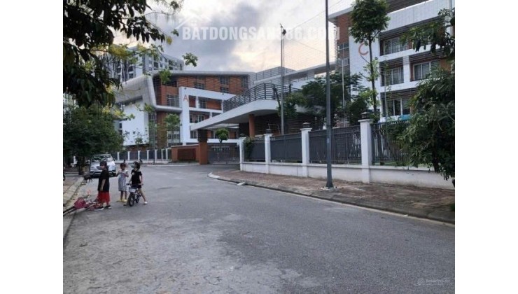 CHÍNH CHỦ BÁN NHÀ PHỐ KẺ TẠNH LONG BIÊN 41M2, SỔ ĐỎ, CHỈ 7,2 TỶ. LH:0347126666