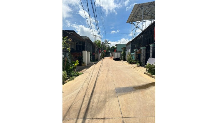 ĐẤT HẺM 335 Y MOAL ĐƯỜNG 2 Ô TÔ THOẢI MÁI, 131M2 FULL THỔ CHỈ 2.29 TỶ. LH:0981794567