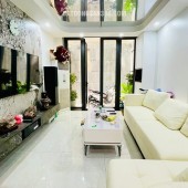 CHỈ 12 TỶ CÓ NGAY CĂN PHÙNG CHÍ KIÊN - MẶT PHỐ– OTO TRÁNH - FULL NỘI THẤT - Ở NGAY.