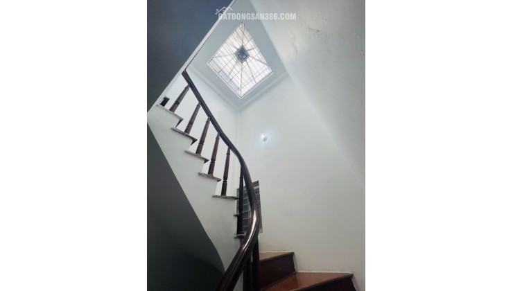  Nhà Nguyễn Lân – 42.5m² – khu phân lô Quân đội, dân trí cao, hàng xóm thân thiện – 7.6 tỷ