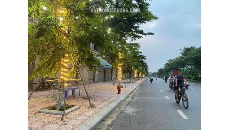 Bán nhà mặt phố KĐT Phù Khê dãy B, C, giá thỏa thuận, hỗ trợ từ A đến Z