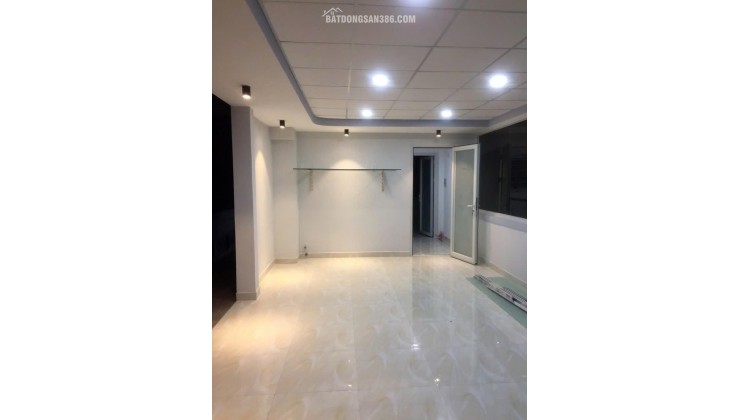 GÓC 2 MẶT TIỀN – 4 TẦNG – THU NHẬP 25TR/THÁNG – NGAY NGÃ 4 NGUYỄN TRÃI Q5. LH:0988954579