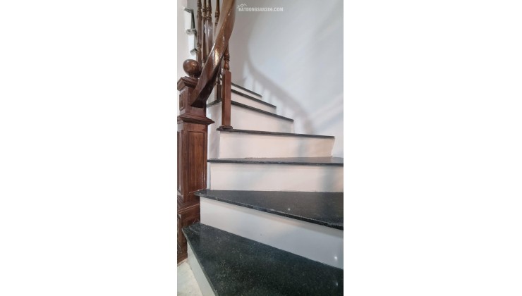  Nhà 6 tầng Bùi Xương Trạch – hiện đại, gọn xinh – 30m2 – 7.7 Tỷ