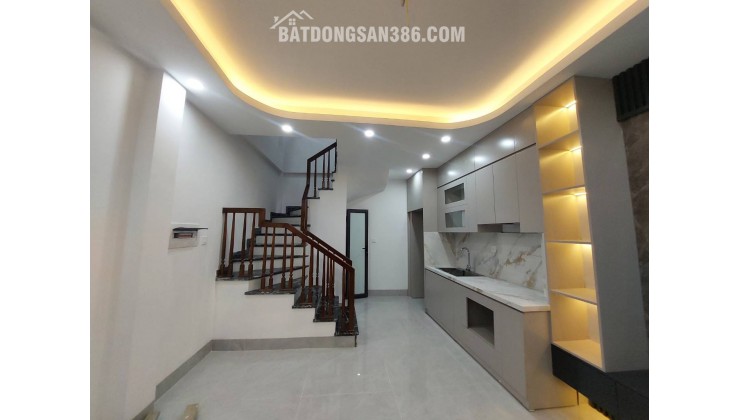 Nhà phố Trần Duy Hưng, 6 tầng 4 ngủ, DT 33m2 - Giá nhỉnh 8 tỷ