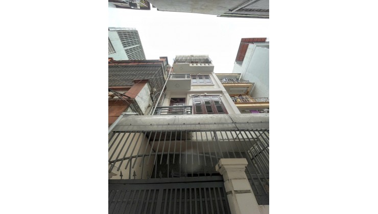 Bán nhà riêng tại Hoàng Quốc Việt, 18 tỷ, 90 m2, hàng hiếm tại Cầu Giấy, Hà Nội