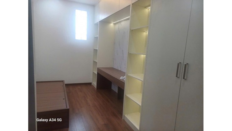 Bán nhà riêng tại Đường Lạc Long Quân,Tây Hồ, Hà Nội, giá siêu hời chỉ với 13 tỷ, 55 m2