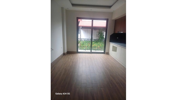 Bán nhà riêng tại Đường Lạc Long Quân,Tây Hồ, Hà Nội, giá siêu hời chỉ với 13 tỷ, 55 m2