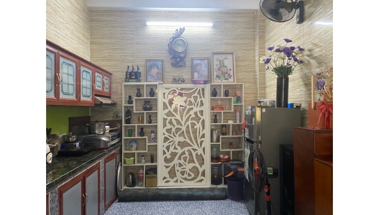 Bán nhà Liên Ninh, Thanh Trì ở ngay vị trí đẹp ô tô đỗ cửa