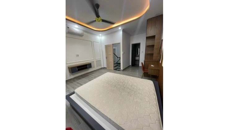 Nhà Phan Xích Long – 4T 36M2 – Nở Hậu – Gần MT – Nhỉnh 7 Tỷ.