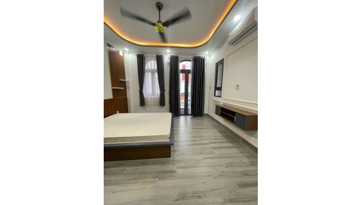 Nhà Phan Xích Long – 4T 36M2 – Nở Hậu – Gần MT – Nhỉnh 7 Tỷ.