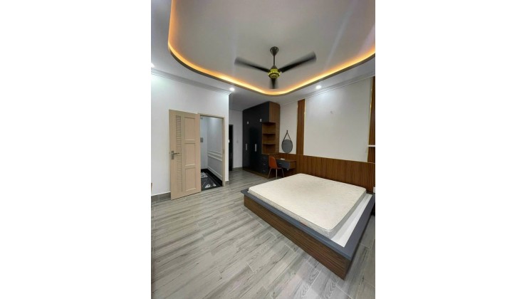 Nhà Phan Xích Long – 4T 36M2 – Nở Hậu – Gần MT – Nhỉnh 7 Tỷ.