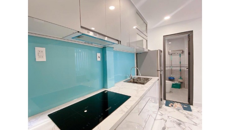 NHÀ Nguyễn Trọng Tuyển - Gần MT - 40M² Nở Hậu - 3 TẦNG 6.6 Tỷ.