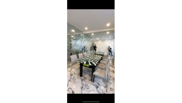 NHÀ Nguyễn Trọng Tuyển - Gần MT - 40M² Nở Hậu - 3 TẦNG 6.6 Tỷ.