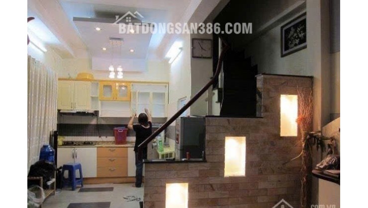 Bán nhà Phạm Văn Hai, Tân Bình, gần Lê Văn Sỹ, 32m2, 4 tầng, nhỉnh 8 tỷ.