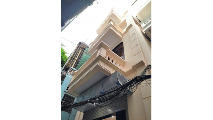 Nguyễn Chính 41m2, mặt tiền 4.5m, 15 ra phố, ngõ 4m, tổng 3ngủ sổ đỏ chuẩn, 7.55 tỷ