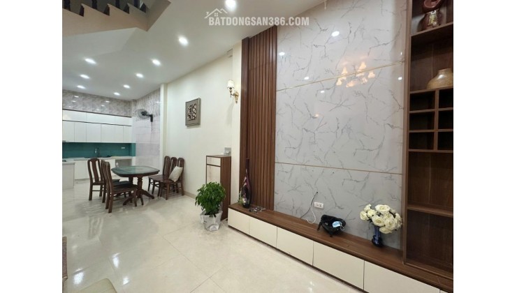 Nguyễn Chính 41m2, mặt tiền 4.5m, 15 ra phố, ngõ 4m, tổng 3ngủ sổ đỏ chuẩn, 7.55 tỷ