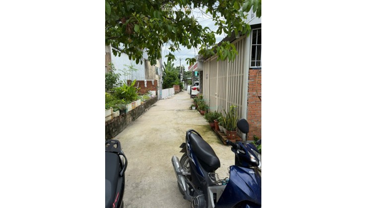 BÁN NHÀ CẤP 4 NGAY TRUNG TÂM TRƯỜNG THỌ, THỦ ĐỨC. DT 70,1M2 SHR 4.9 TỶ. LH:0329456579.