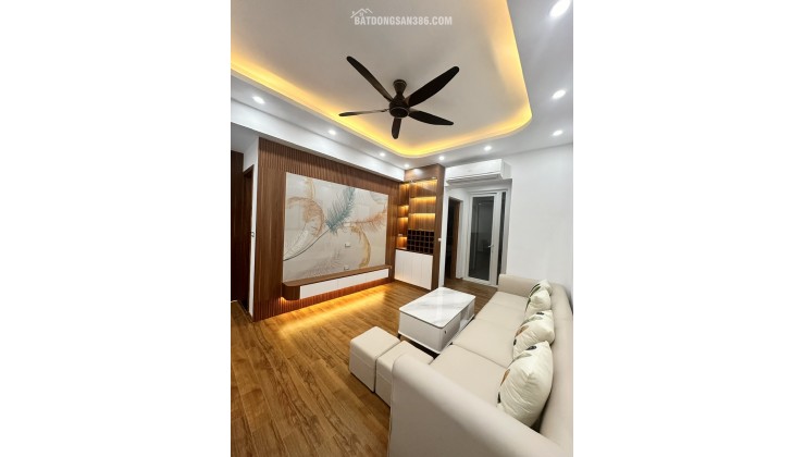 'CẦN BÁN CĂN HỘ CHUNG CƯ 4F - VŨ PHẠM HÀM 90M - 3PN-2VS