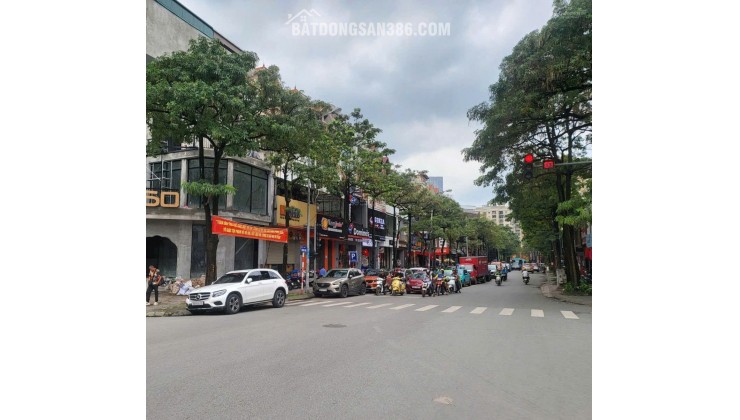  BÁN NHÀ MẶT PHỐ TRUNG HÒA . DT 135, MT 5,7M. XÂY 6 TẦNG THANG MÁY . CHO THUÊ GIÁ TỐT